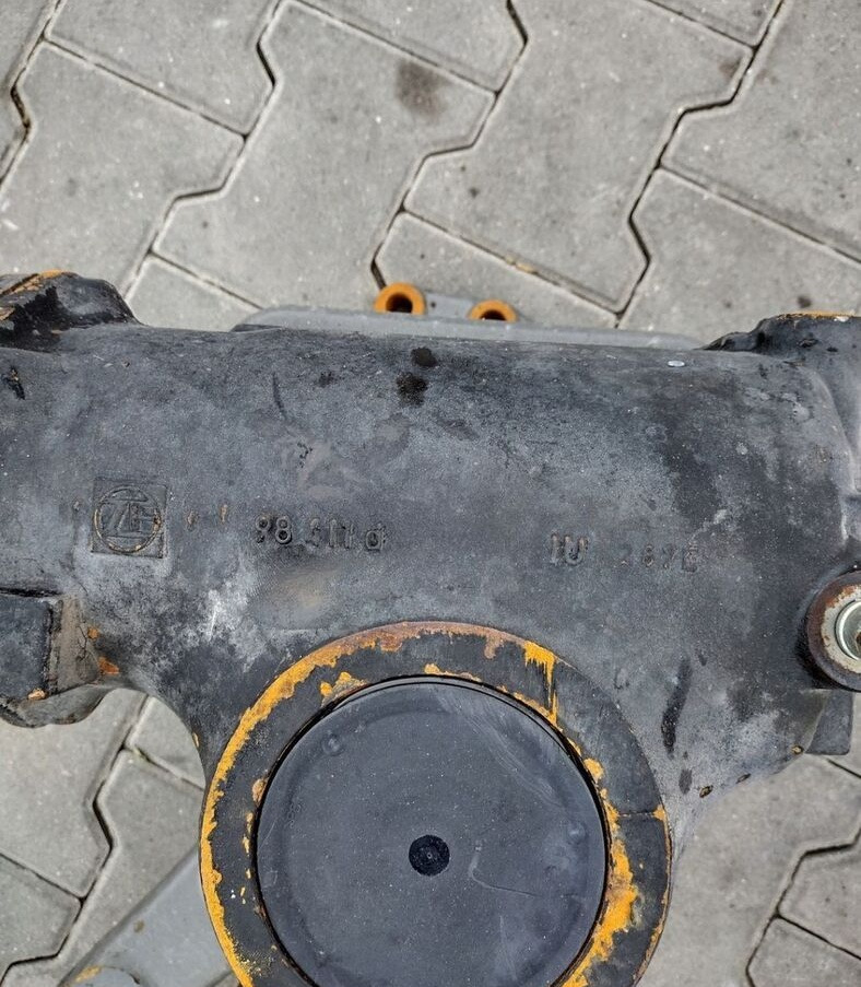 ZF KOLUMNA KIEROWNICZA OSI SKRĘTNEJ VOLVO FH FM 6X2 - Stuurhuis voor Vrachtwagen: afbeelding 5 ZF KOLUMNA KIEROWNICZA OSI SKRĘTNEJ VOLVO FH FM 6X2 - Stuurhuis voor Vrachtwagen: afbeelding 5