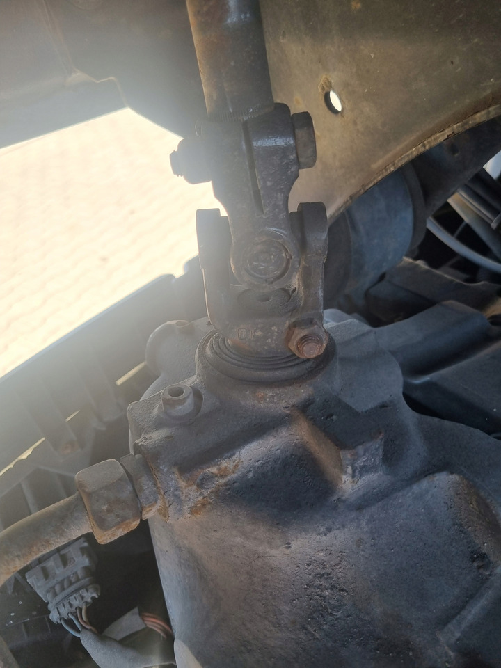 ZF KOLUMNA PRZEKŁADNIA KIEROWNICZA RENAULT MIDLUM DXI VOLVO FL R 22.5 - Stuurhuis voor Vrachtwagen: afbeelding 2 ZF KOLUMNA PRZEKŁADNIA KIEROWNICZA RENAULT MIDLUM DXI VOLVO FL R 22.5 - Stuurhuis voor Vrachtwagen: afbeelding 2