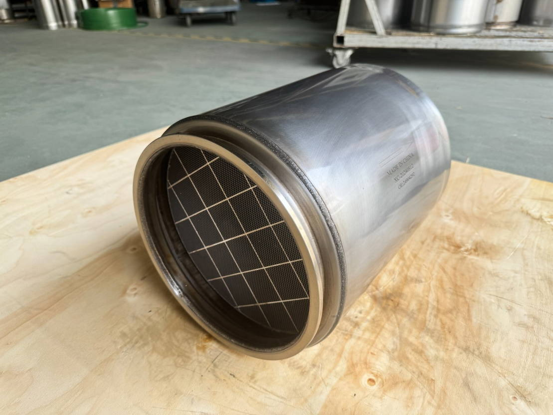 MAN Roetfilter / Partikelfilter / FAP TGX, TGS 81151030164, 81151039130, 8115103 - Geluiddemper/ Uitlaatsysteem voor Vrachtwagen: afbeelding 2 MAN Roetfilter / Partikelfilter / FAP TGX, TGS 81151030164, 81151039130, 8115103 - Geluiddemper/ Uitlaatsysteem voor Vrachtwagen: afbeelding 2