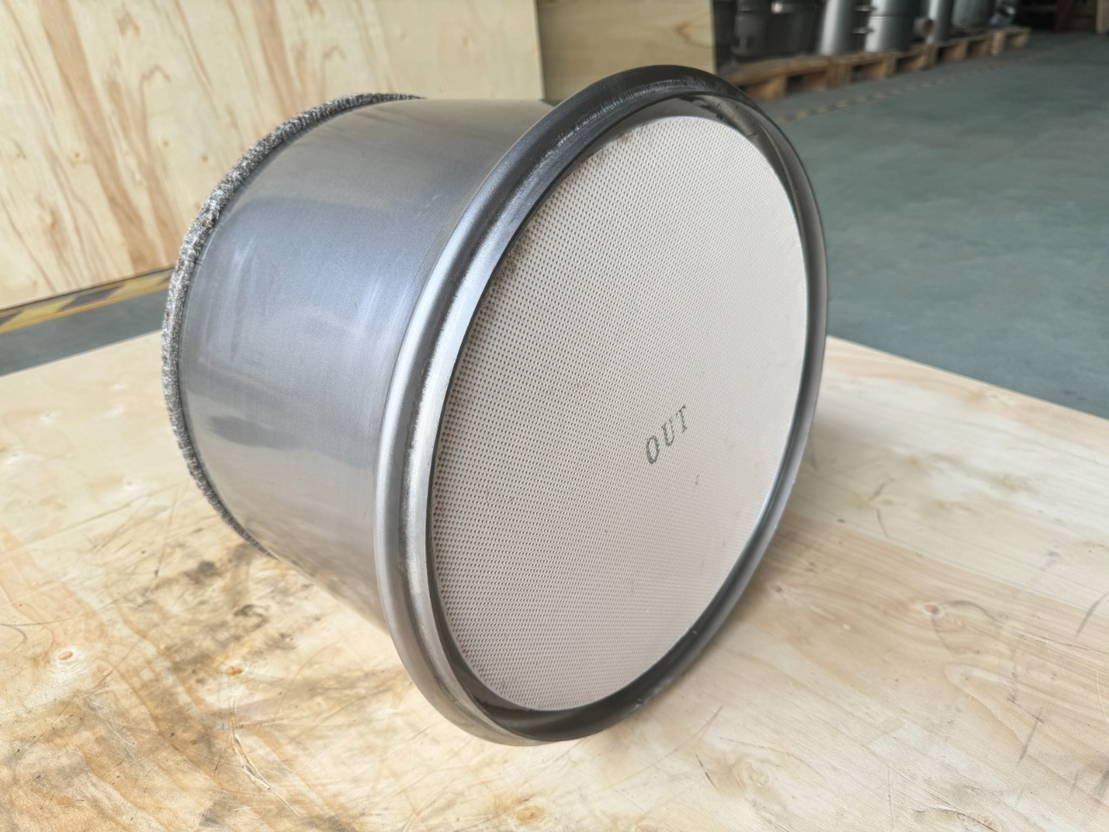 MAN Roetfilter / Partikelfilter / FAP TGX, TGS 81151030164, 81151039130, 8115103 - Geluiddemper/ Uitlaatsysteem voor Vrachtwagen: afbeelding 3 MAN Roetfilter / Partikelfilter / FAP TGX, TGS 81151030164, 81151039130, 8115103 - Geluiddemper/ Uitlaatsysteem voor Vrachtwagen: afbeelding 3