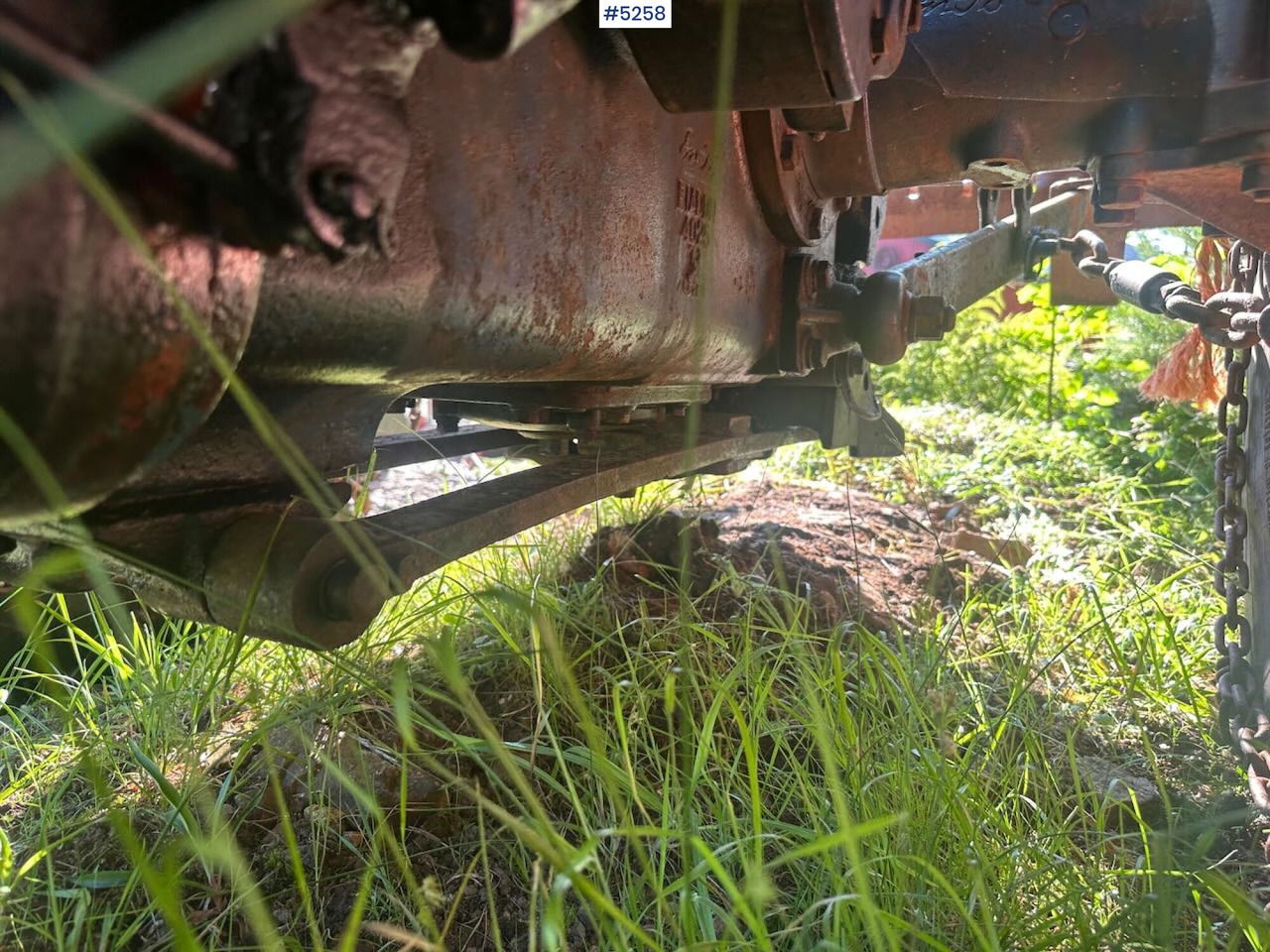 Tractor 1963 Fordson Major 4x4 with splitter gearbox, Ako winch, and tire chains. SEE VIDEO.: afbeelding 10