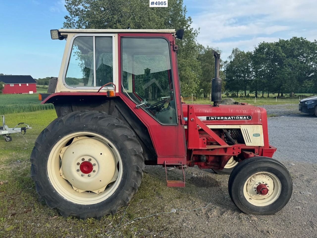 1977 International 454 4x2. Rep object. - Tractor: afbeelding 4 1977 International 454 4x2. Rep object. - Tractor: afbeelding 4