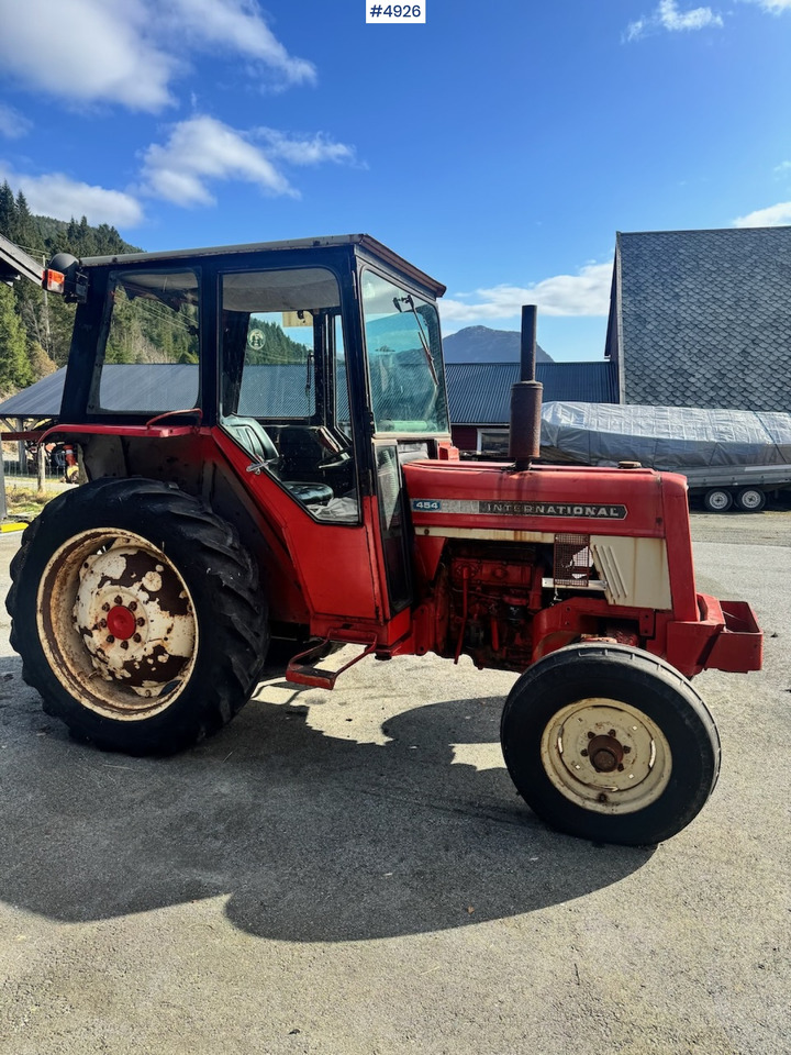 1977 International Harvester 454 - Tractor: afbeelding 3 1977 International Harvester 454 - Tractor: afbeelding 3