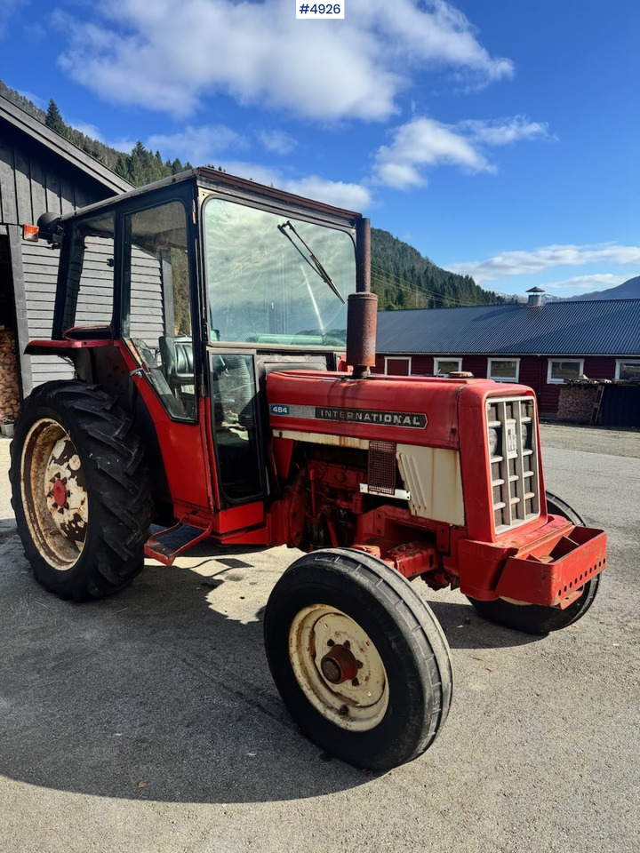 1977 International Harvester 454 - Tractor: afbeelding 2 1977 International Harvester 454 - Tractor: afbeelding 2