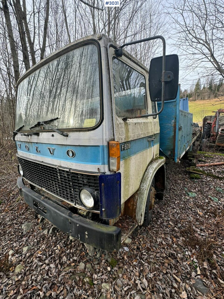 1978 Volvo F 609 flatbed truck - Vrachtwagen met open laadbak: afbeelding 2 1978 Volvo F 609 flatbed truck - Vrachtwagen met open laadbak: afbeelding 2