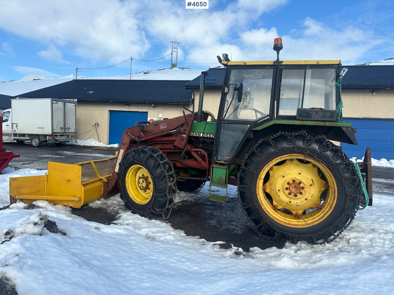 1981 John Deere 2040 w/ loader, triangle, snow blower, pallet forks and hydraulic unit. WATCH VIDEO. - Tractor: afbeelding 2 1981 John Deere 2040 w/ loader, triangle, snow blower, pallet forks and hydraulic unit. WATCH VIDEO. - Tractor: afbeelding 2