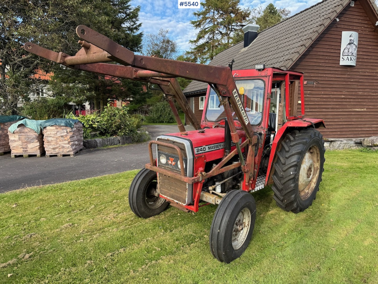 1982 Massey Ferguson 235 w/front loader. - Tractor: afbeelding 1 1982 Massey Ferguson 235 w/front loader. - Tractor: afbeelding 1