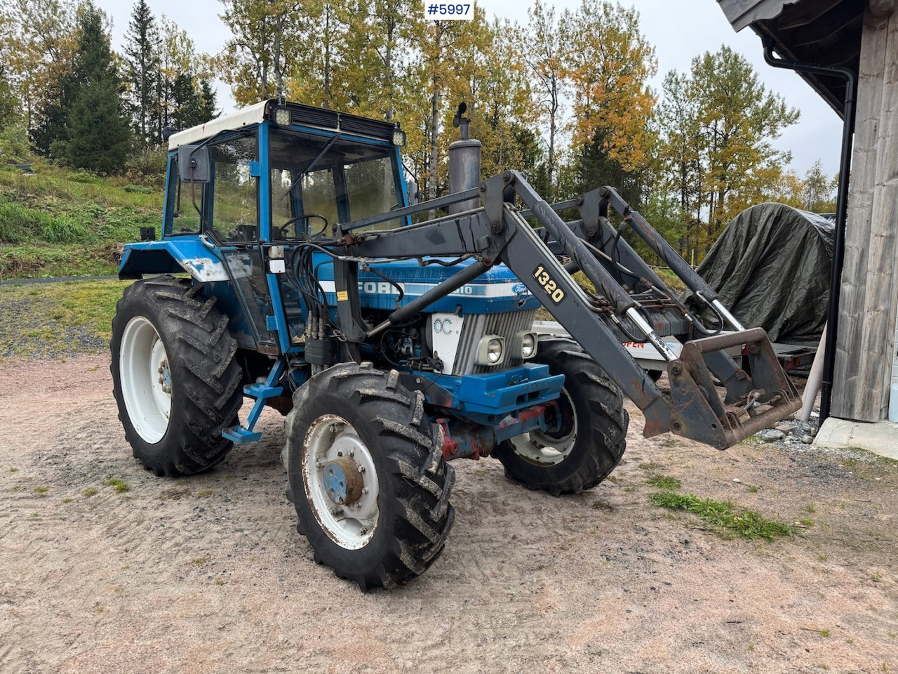 1983 Ford 5610 with Front Loader - Tractor: afbeelding 2 1983 Ford 5610 with Front Loader - Tractor: afbeelding 2