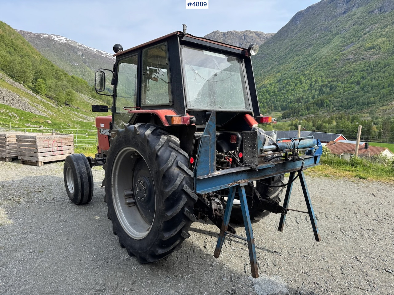 1986 Case International 585 - Tractor: afbeelding 3 1986 Case International 585 - Tractor: afbeelding 3