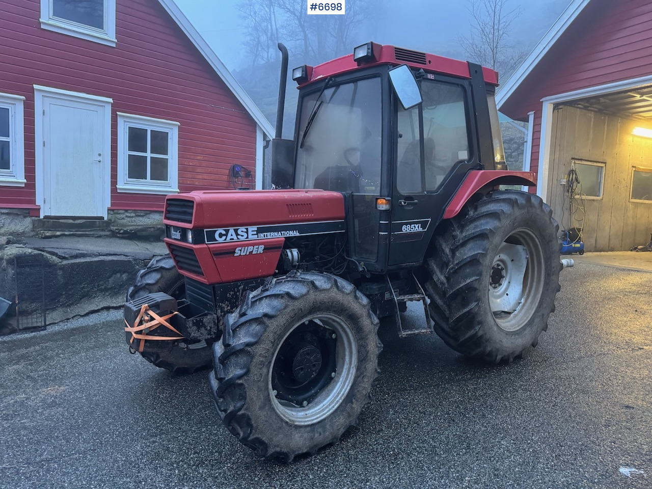 1989 Case IH 685 XL - Tractor: afbeelding 2 1989 Case IH 685 XL - Tractor: afbeelding 2