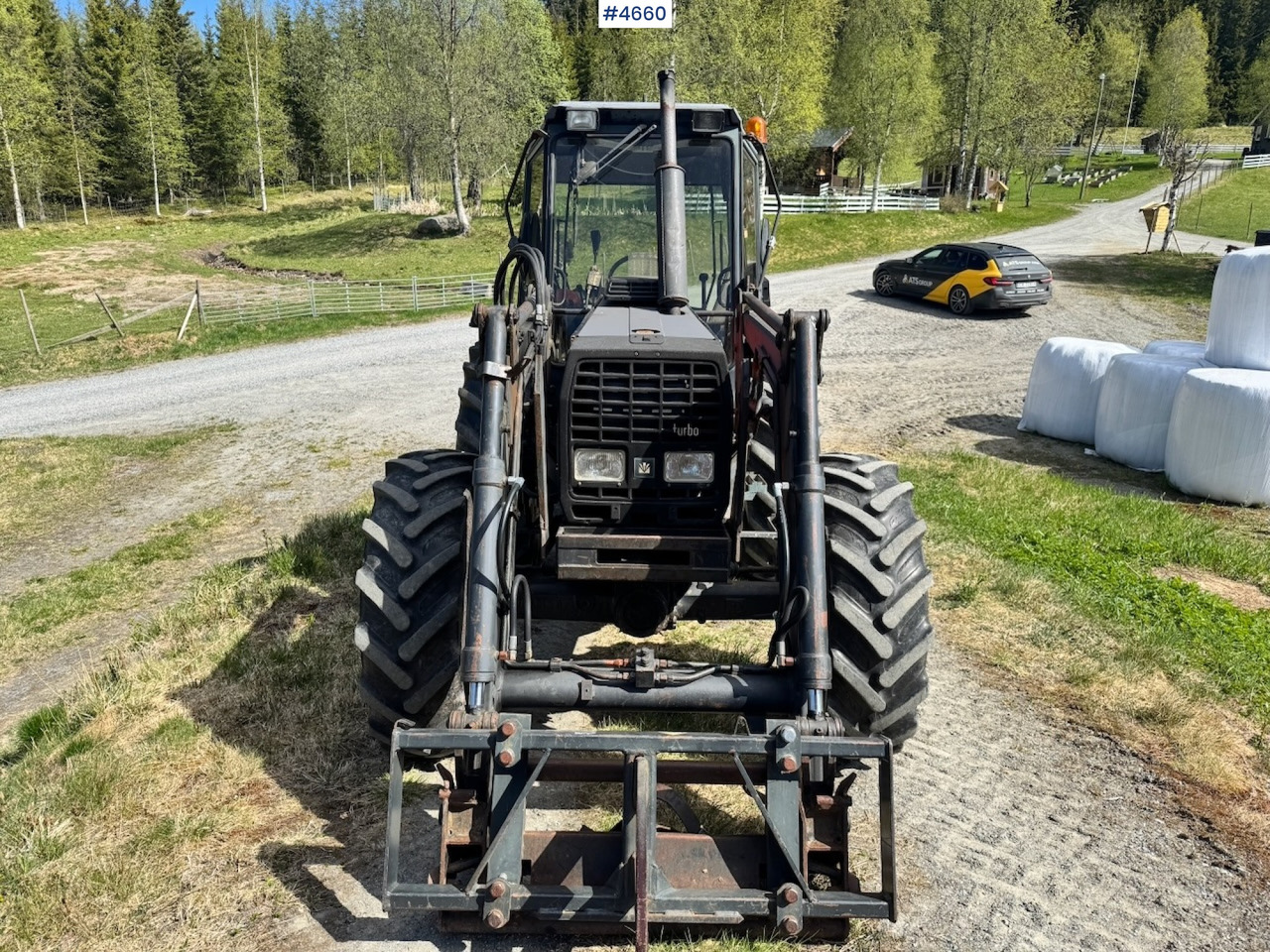 1989 Valmet 455 4x4 w/ Front loader - Tractor: afbeelding 2 1989 Valmet 455 4x4 w/ Front loader - Tractor: afbeelding 2