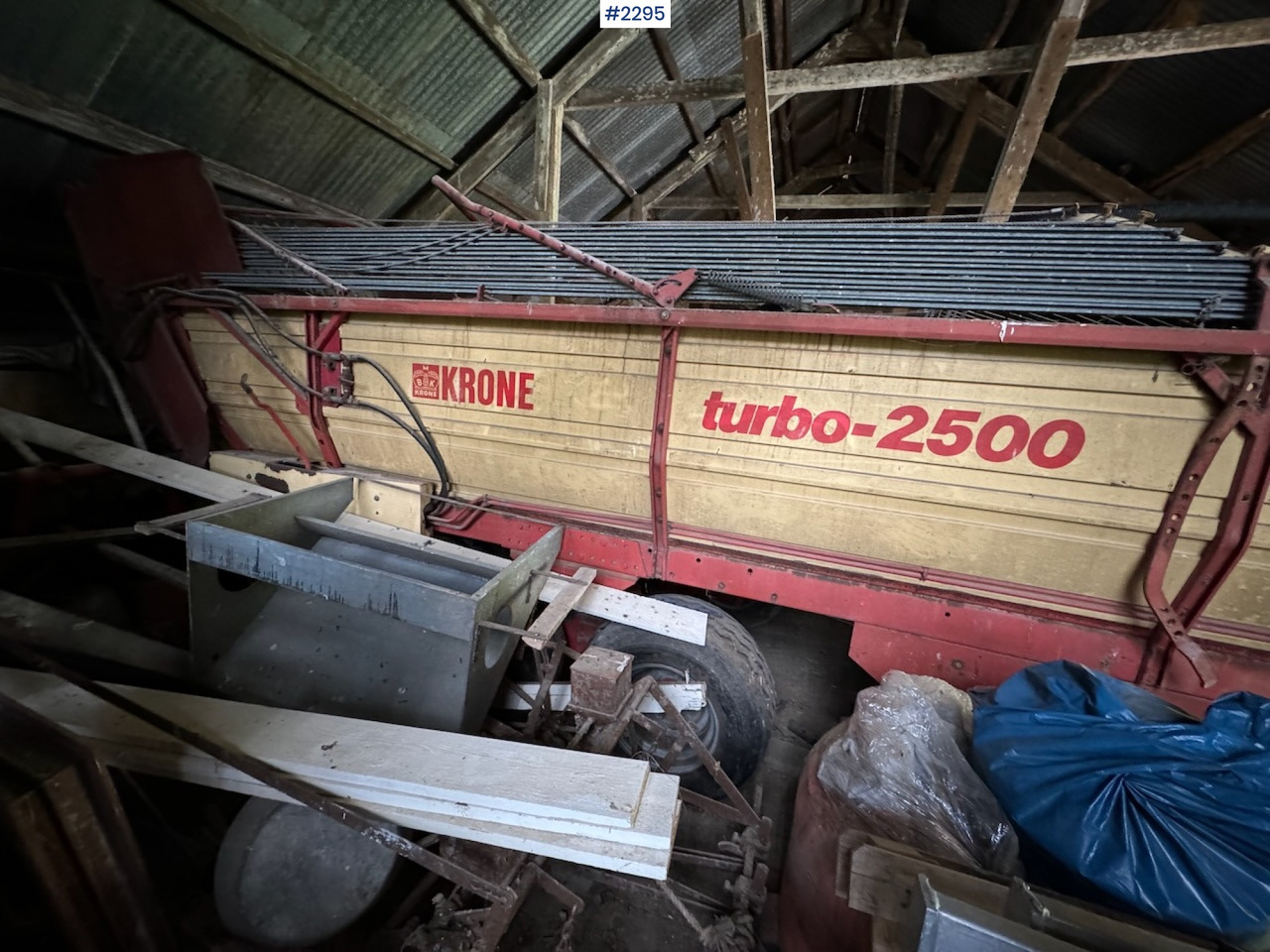 1990 Krone Turbo 2500 Loading trolley - Hooi-/ Voedermachine: afbeelding 3 1990 Krone Turbo 2500 Loading trolley - Hooi-/ Voedermachine: afbeelding 3