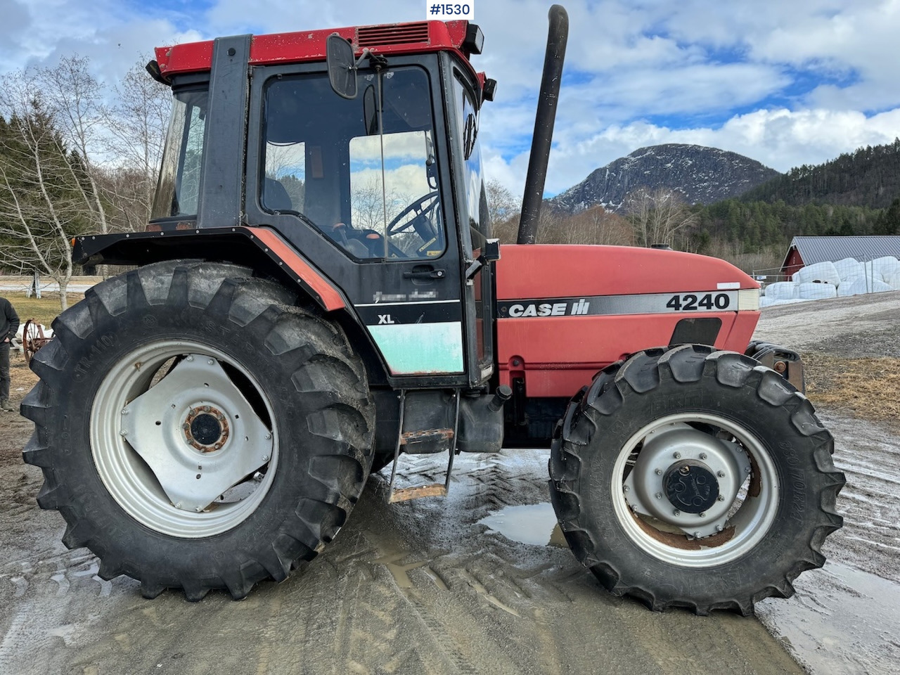 1996 Case CASE IH 4240 XL - Tractor: afbeelding 2 1996 Case CASE IH 4240 XL - Tractor: afbeelding 2