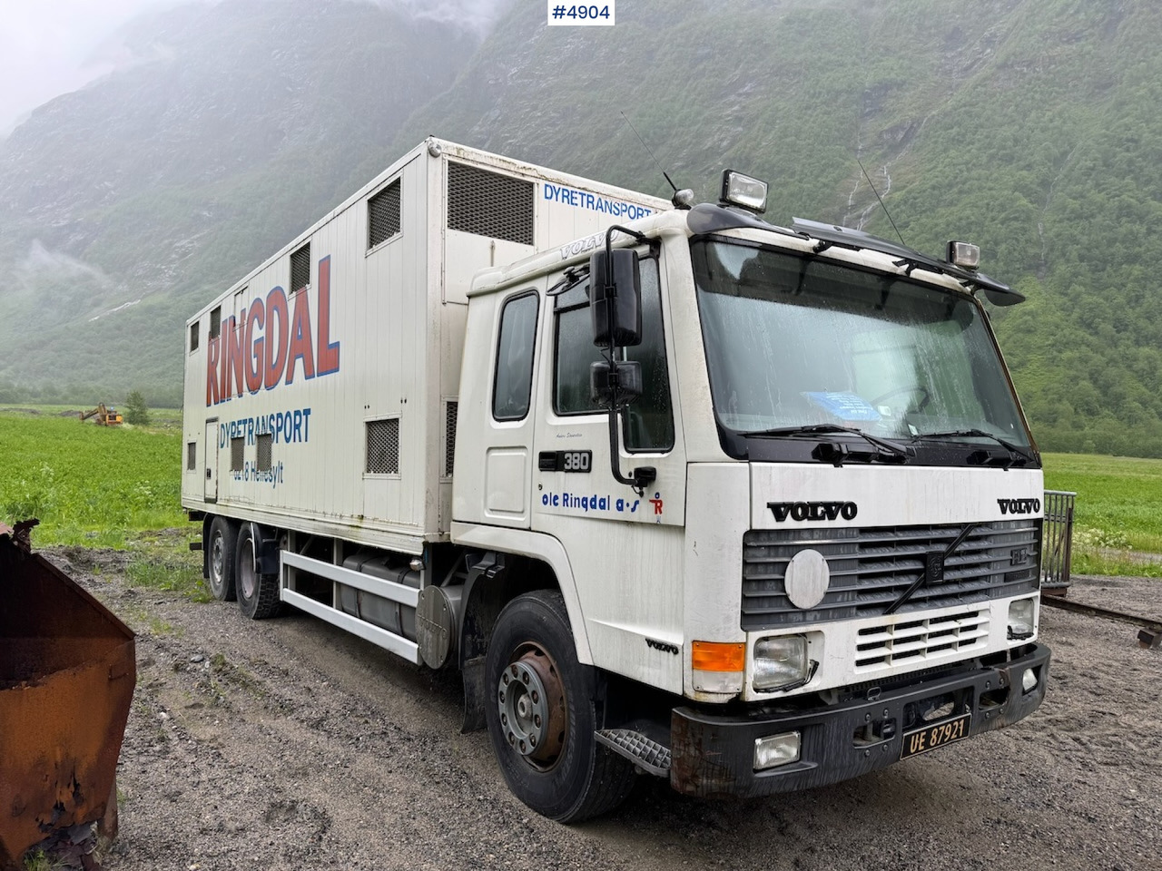 1996 Volvo FL12 6x2 Animal transport. - Veewagen vrachtwagen: afbeelding 3 1996 Volvo FL12 6x2 Animal transport. - Veewagen vrachtwagen: afbeelding 3