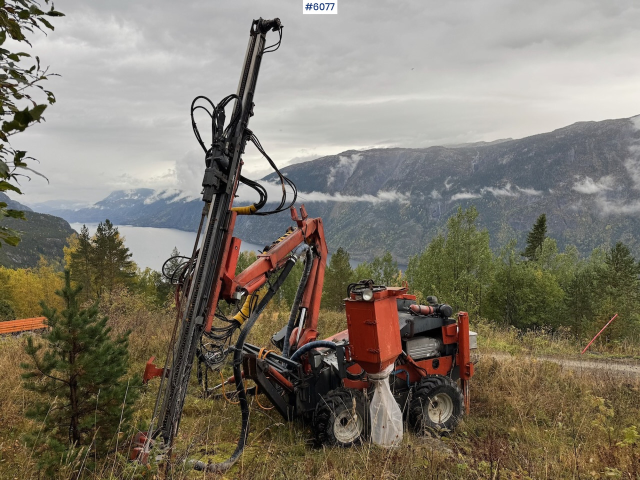 1997 Tamrock Commando 300 - Boormachine: afbeelding 2 1997 Tamrock Commando 300 - Boormachine: afbeelding 2