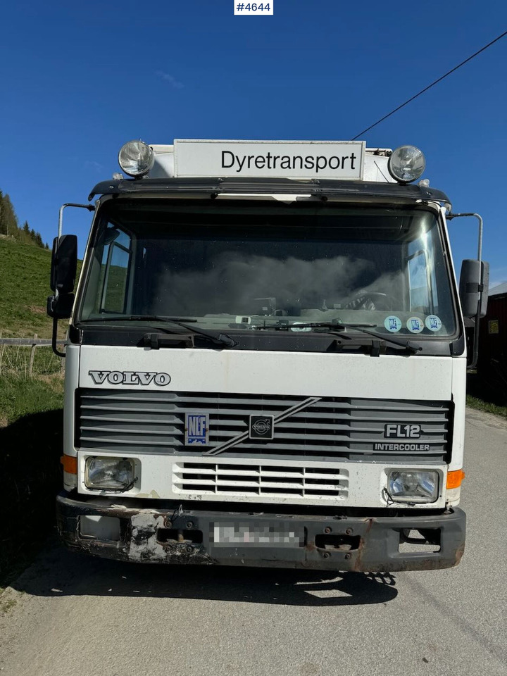 1997 Volvo FL12 6x2 Dyretransportbil - Veewagen vrachtwagen: afbeelding 4 1997 Volvo FL12 6x2 Dyretransportbil - Veewagen vrachtwagen: afbeelding 4