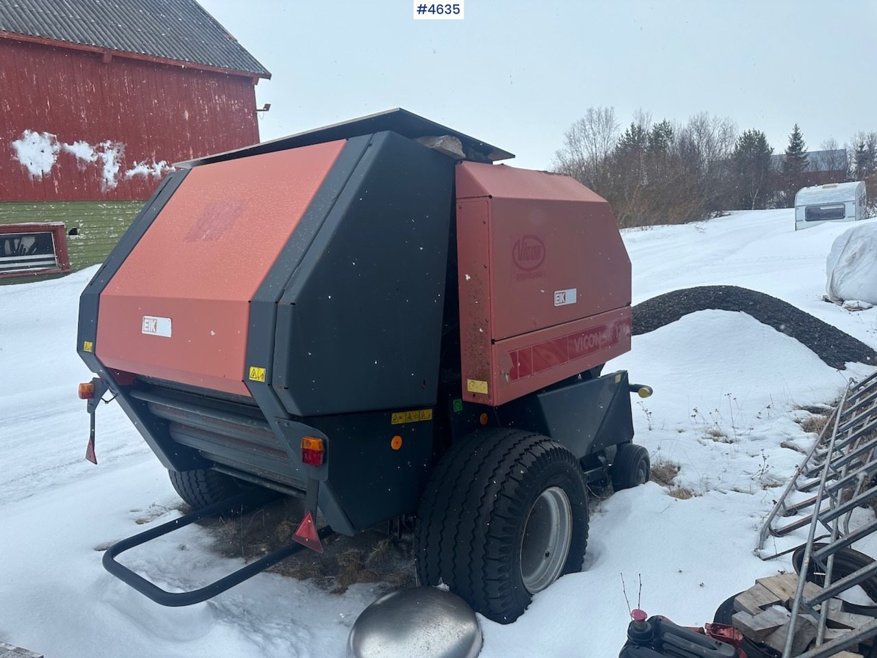 1998 Vicon RF 130 Round baler. - Hooi-/ Voedermachine: afbeelding 4 1998 Vicon RF 130 Round baler. - Hooi-/ Voedermachine: afbeelding 4