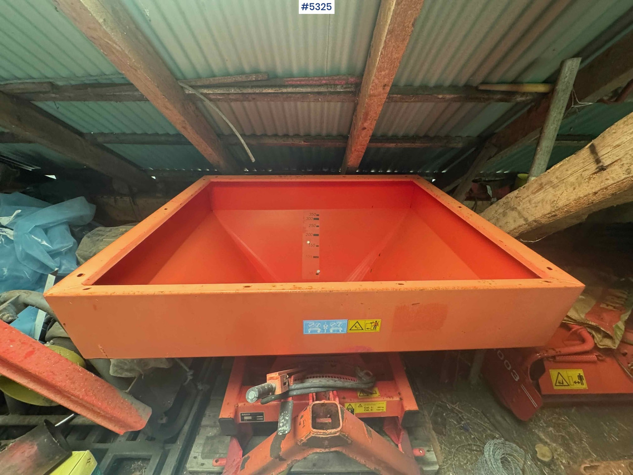 1999 Rauch MDS 81 fertilizer spreader - Kunstmeststrooier: afbeelding 4 1999 Rauch MDS 81 fertilizer spreader - Kunstmeststrooier: afbeelding 4