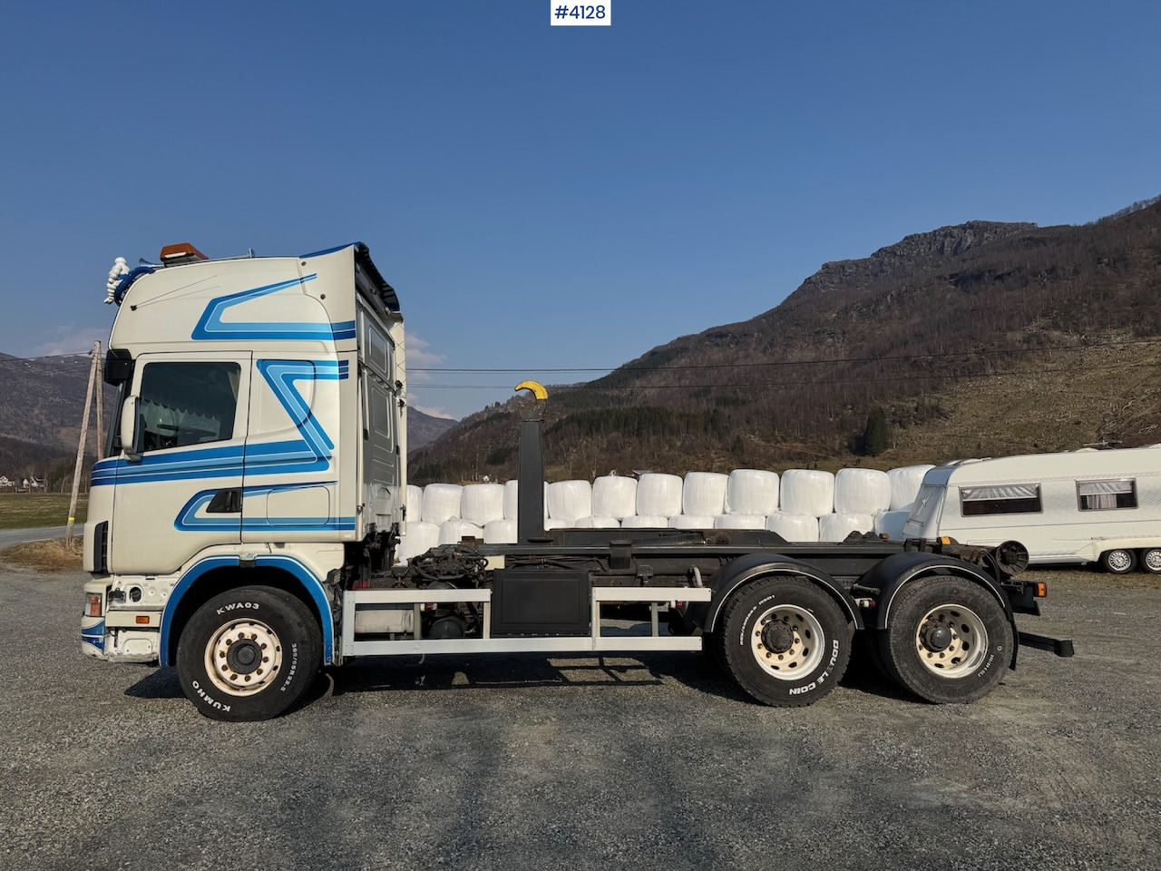 1999 Scania R 144G Hooklift - Haakarmsysteem vrachtwagen: afbeelding 2 1999 Scania R 144G Hooklift - Haakarmsysteem vrachtwagen: afbeelding 2