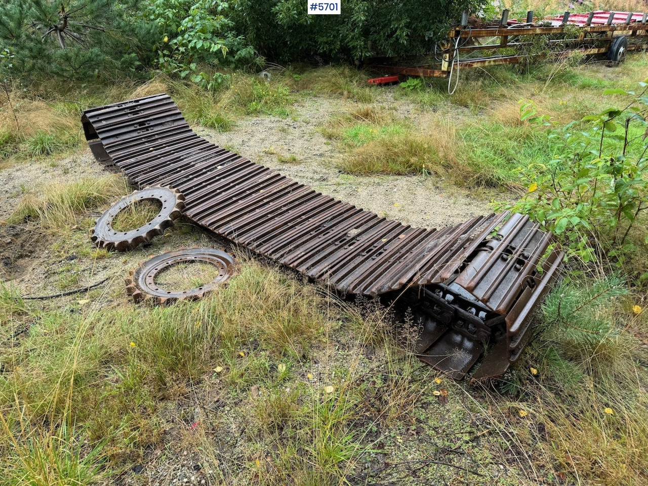 2 Excavator belts - Rupsband voor Graafmachine: afbeelding 1 2 Excavator belts - Rupsband voor Graafmachine: afbeelding 1