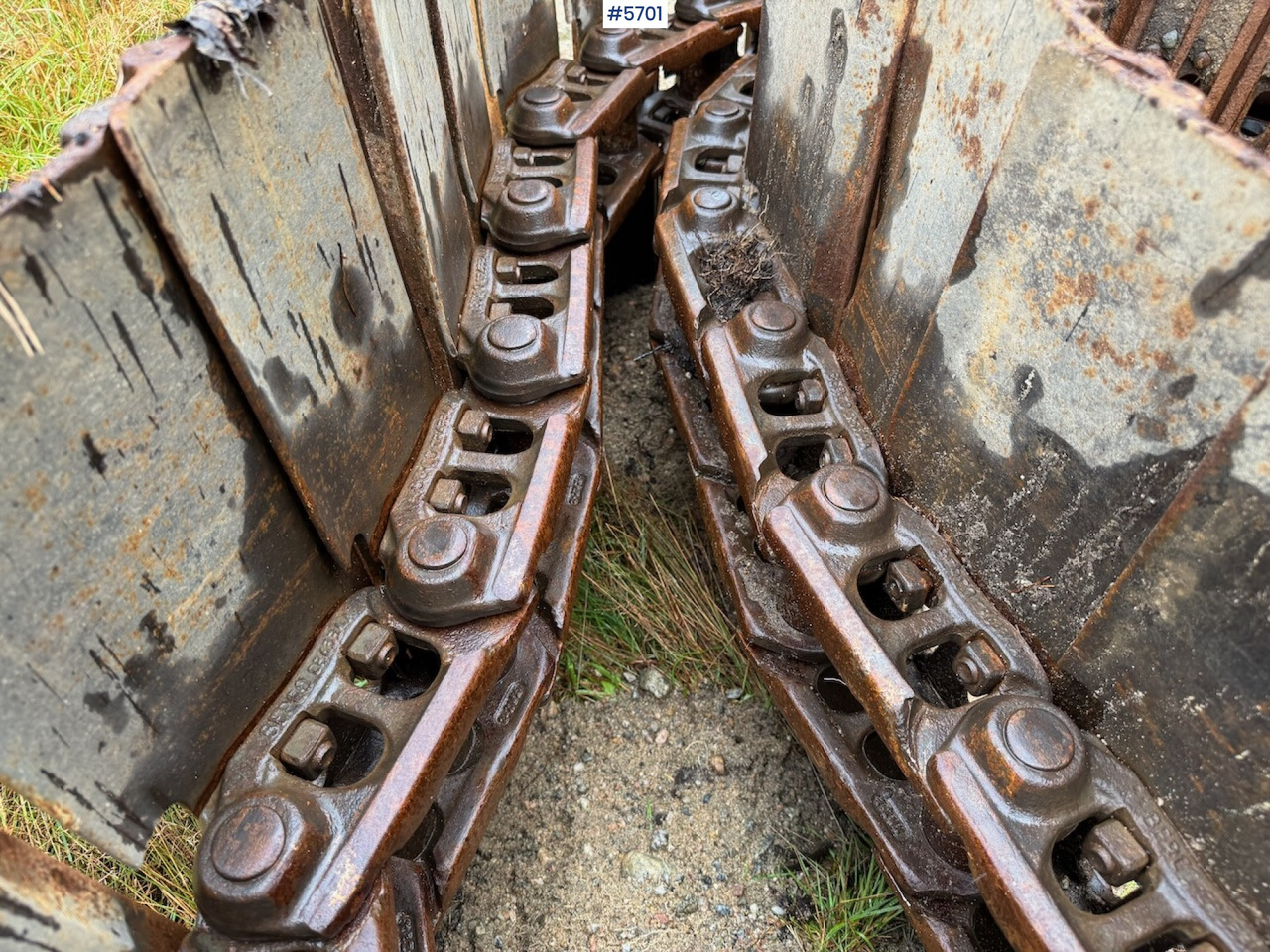 2 Excavator belts - Rupsband voor Graafmachine: afbeelding 4 2 Excavator belts - Rupsband voor Graafmachine: afbeelding 4