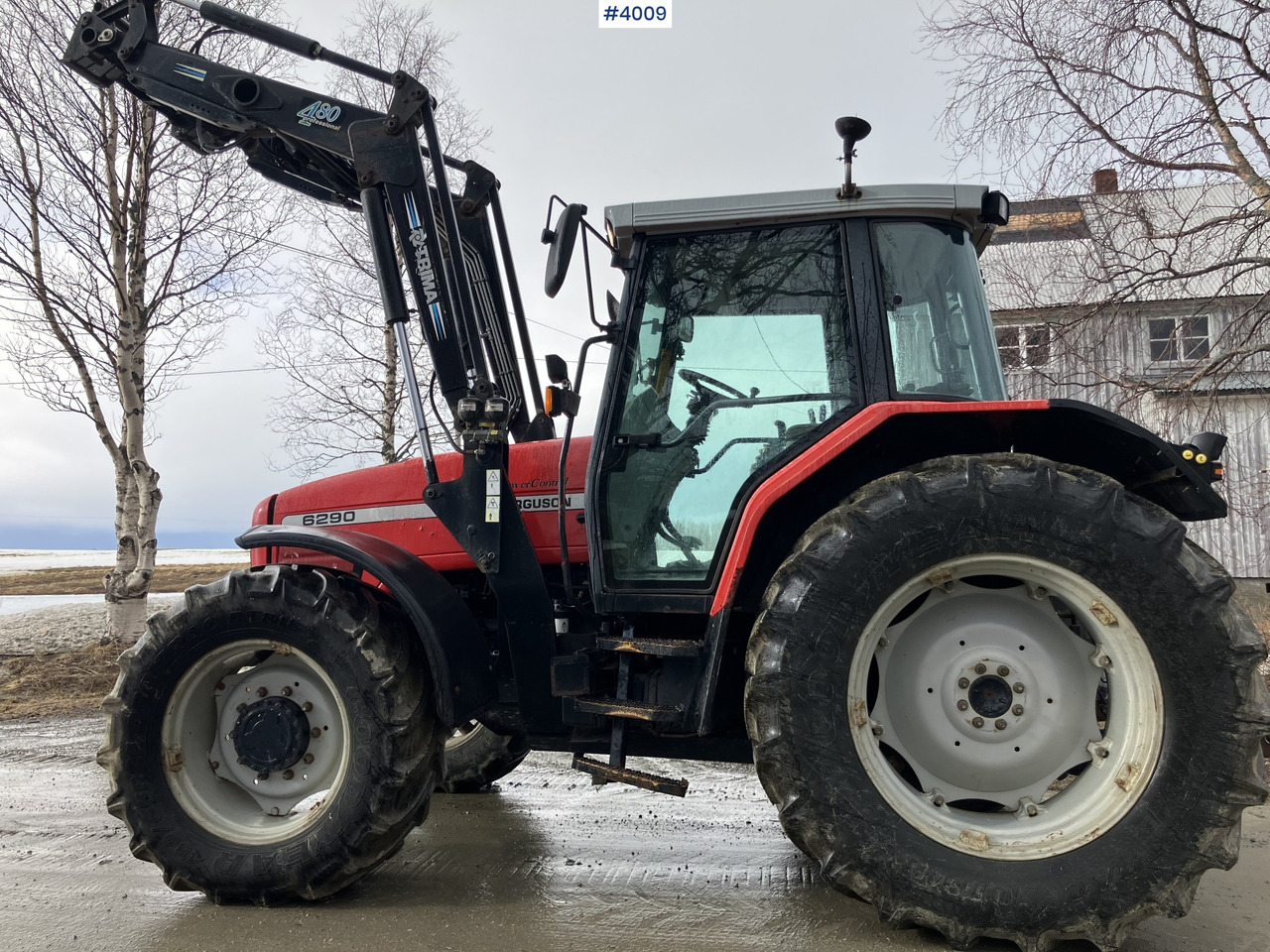 2001 Massey Ferguson 6290 4x4 w/ Trima 480 loader. WATCH VIDEO. - Tractor: afbeelding 2 2001 Massey Ferguson 6290 4x4 w/ Trima 480 loader. WATCH VIDEO. - Tractor: afbeelding 2