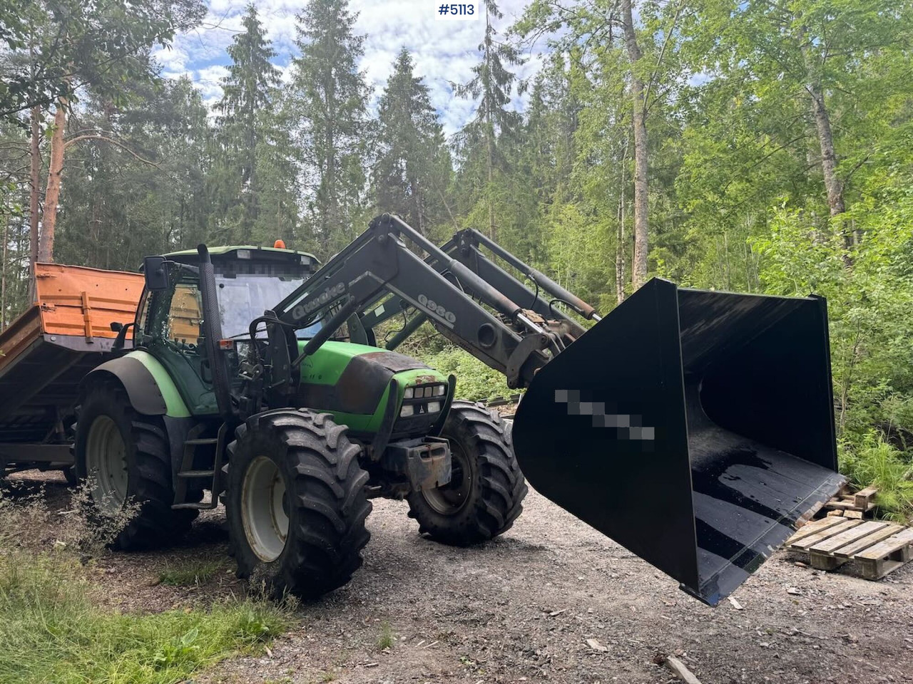 2004 Deutz-Fahr Agrotron TTV 1130 w/ front loader - Tractor: afbeelding 4 2004 Deutz-Fahr Agrotron TTV 1130 w/ front loader - Tractor: afbeelding 4