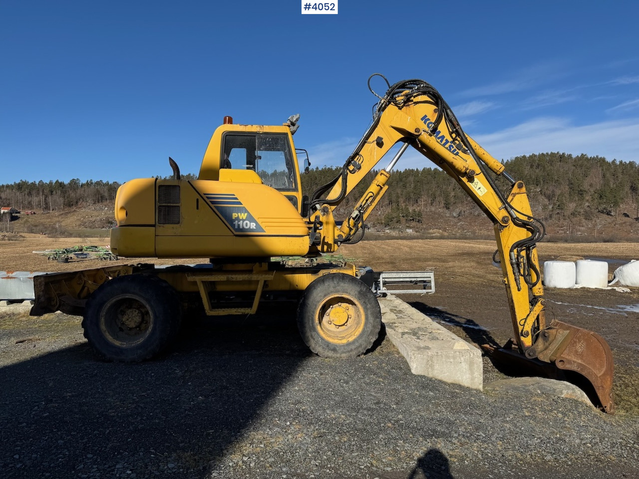2004 Komatsu PW 110R - Graafmachine: afbeelding 2 2004 Komatsu PW 110R - Graafmachine: afbeelding 2