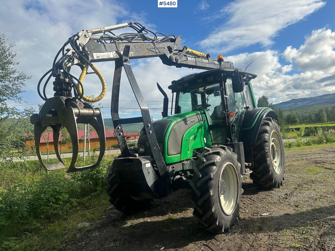 2008 Valta N101 4x4 tractor w/ Cranab FC53 crane. WATCH VIDEO. - Tractor: afbeelding 2 2008 Valta N101 4x4 tractor w/ Cranab FC53 crane. WATCH VIDEO. - Tractor: afbeelding 2