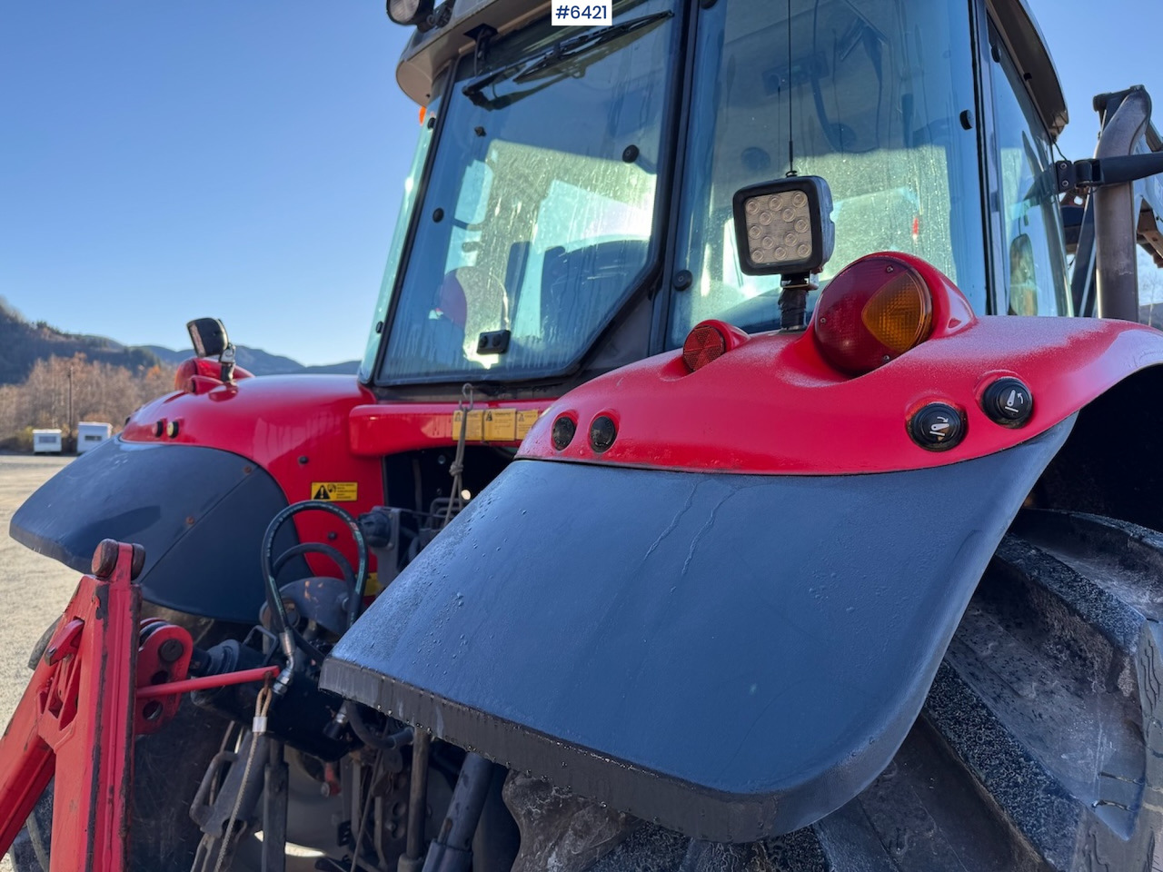 2009 Massey Ferguson 6455 Dyna-6 w/ front loader. - Tractor: afbeelding 5 2009 Massey Ferguson 6455 Dyna-6 w/ front loader. - Tractor: afbeelding 5
