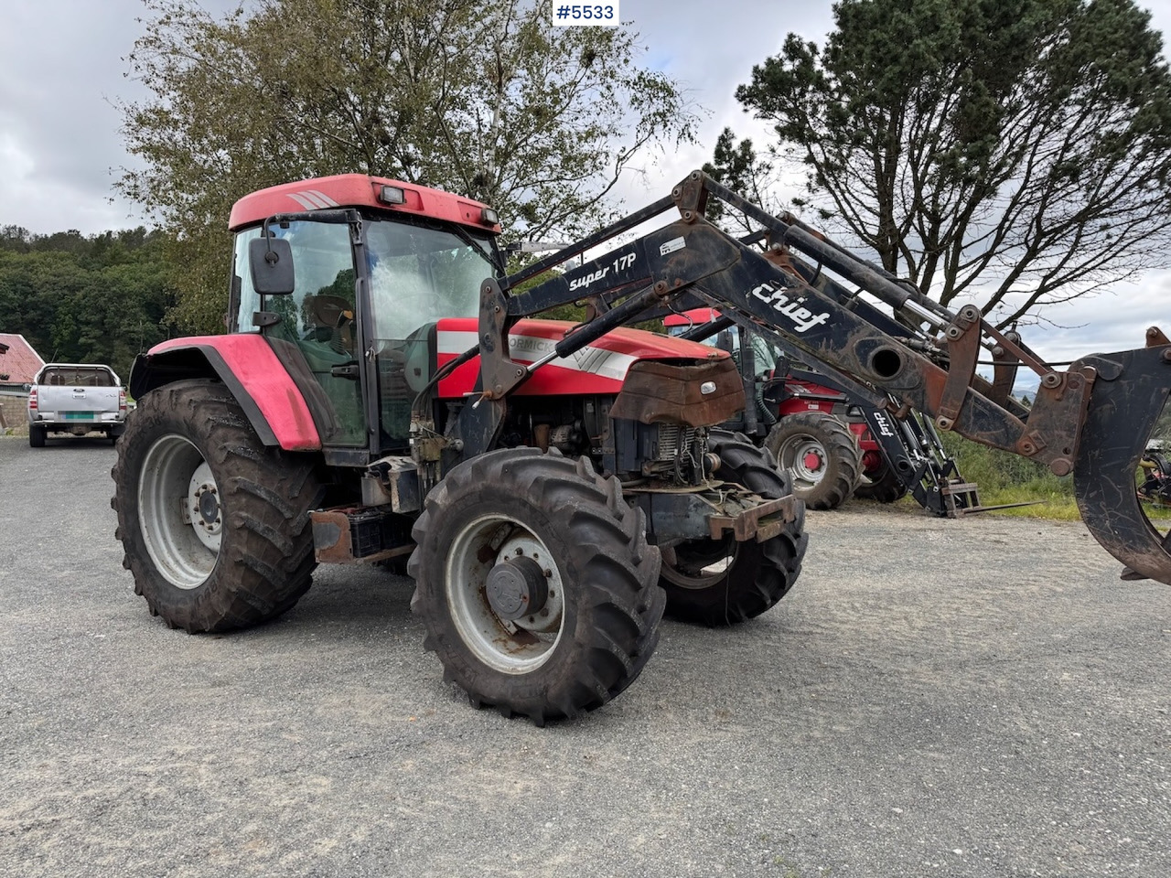 2009 McCormick MTX 150 w/ Front loader - Tractor: afbeelding 2 2009 McCormick MTX 150 w/ Front loader - Tractor: afbeelding 2