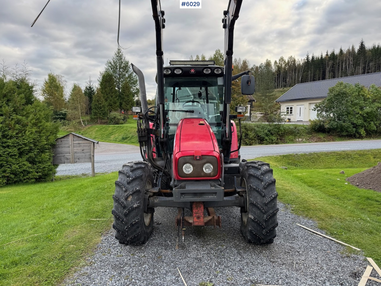 2010 Massey Ferguson 5445 with Front Loader - Tractor: afbeelding 4 2010 Massey Ferguson 5445 with Front Loader - Tractor: afbeelding 4