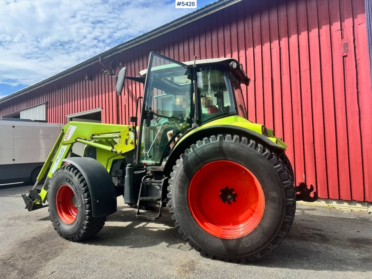 2011 Claas Arion 430 w/ Front loader and Plough. 3210 hours! - Tractor: afbeelding 3 2011 Claas Arion 430 w/ Front loader and Plough. 3210 hours! - Tractor: afbeelding 3