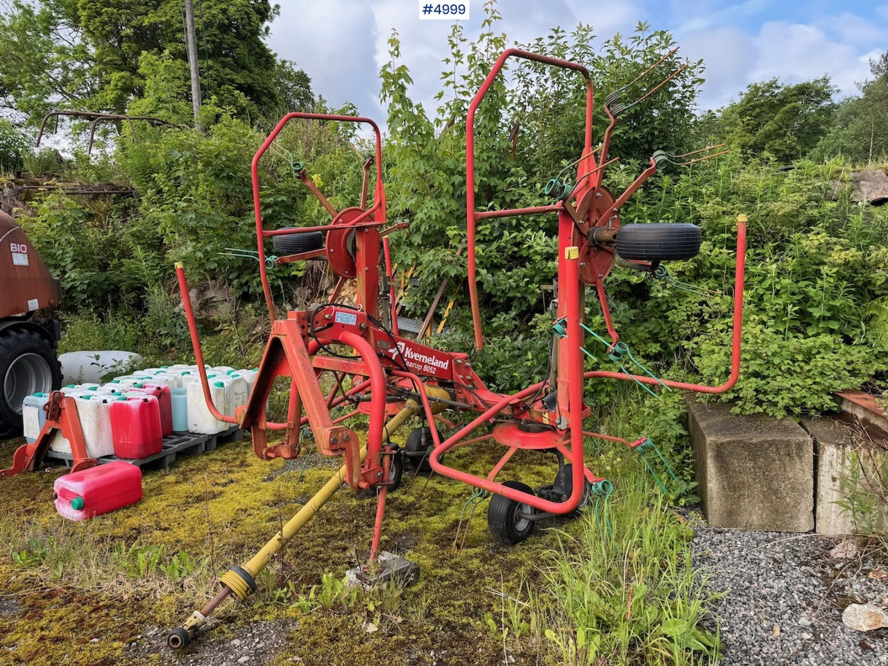 2012 Kverneland Taarup 8052 Spreader harrow - Hooi-/ Voedermachine: afbeelding 1 2012 Kverneland Taarup 8052 Spreader harrow - Hooi-/ Voedermachine: afbeelding 1