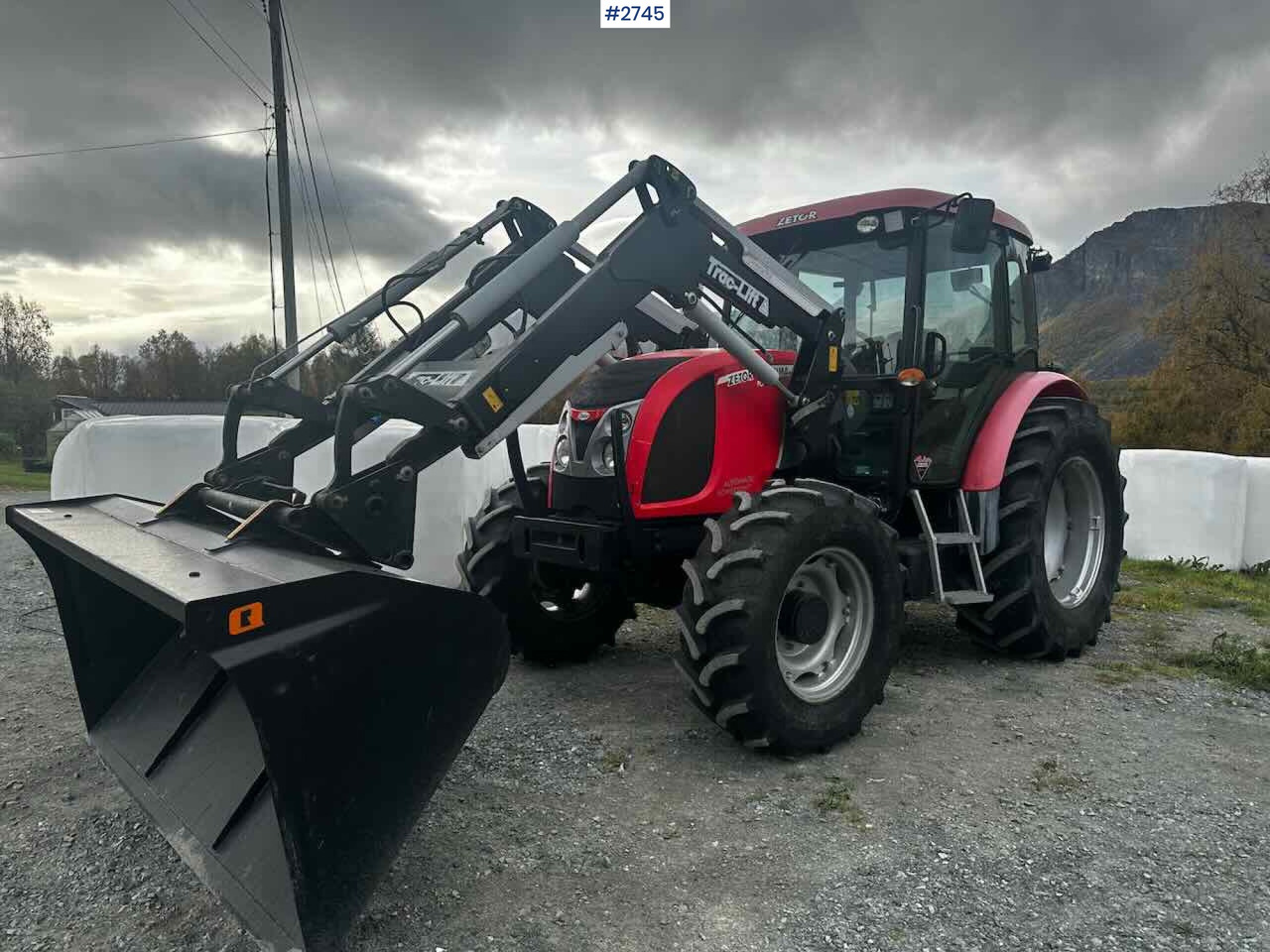2012 ZETOR PROXIMA POWER 90 w/ Trac-lift Front loader and Bucket - Tractor: afbeelding 2 2012 ZETOR PROXIMA POWER 90 w/ Trac-lift Front loader and Bucket - Tractor: afbeelding 2