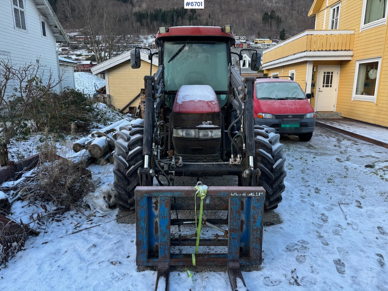 2013 Case IH JX 80 w/ front loader and some equipment. Low hours! - Tractor: afbeelding 5 2013 Case IH JX 80 w/ front loader and some equipment. Low hours! - Tractor: afbeelding 5