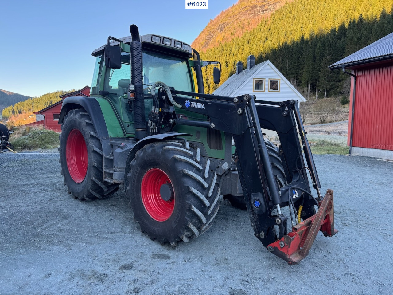 2013 Fendt 412 Vario TMS w/ front loader and plow plate. New engine! - Tractor: afbeelding 4 2013 Fendt 412 Vario TMS w/ front loader and plow plate. New engine! - Tractor: afbeelding 4