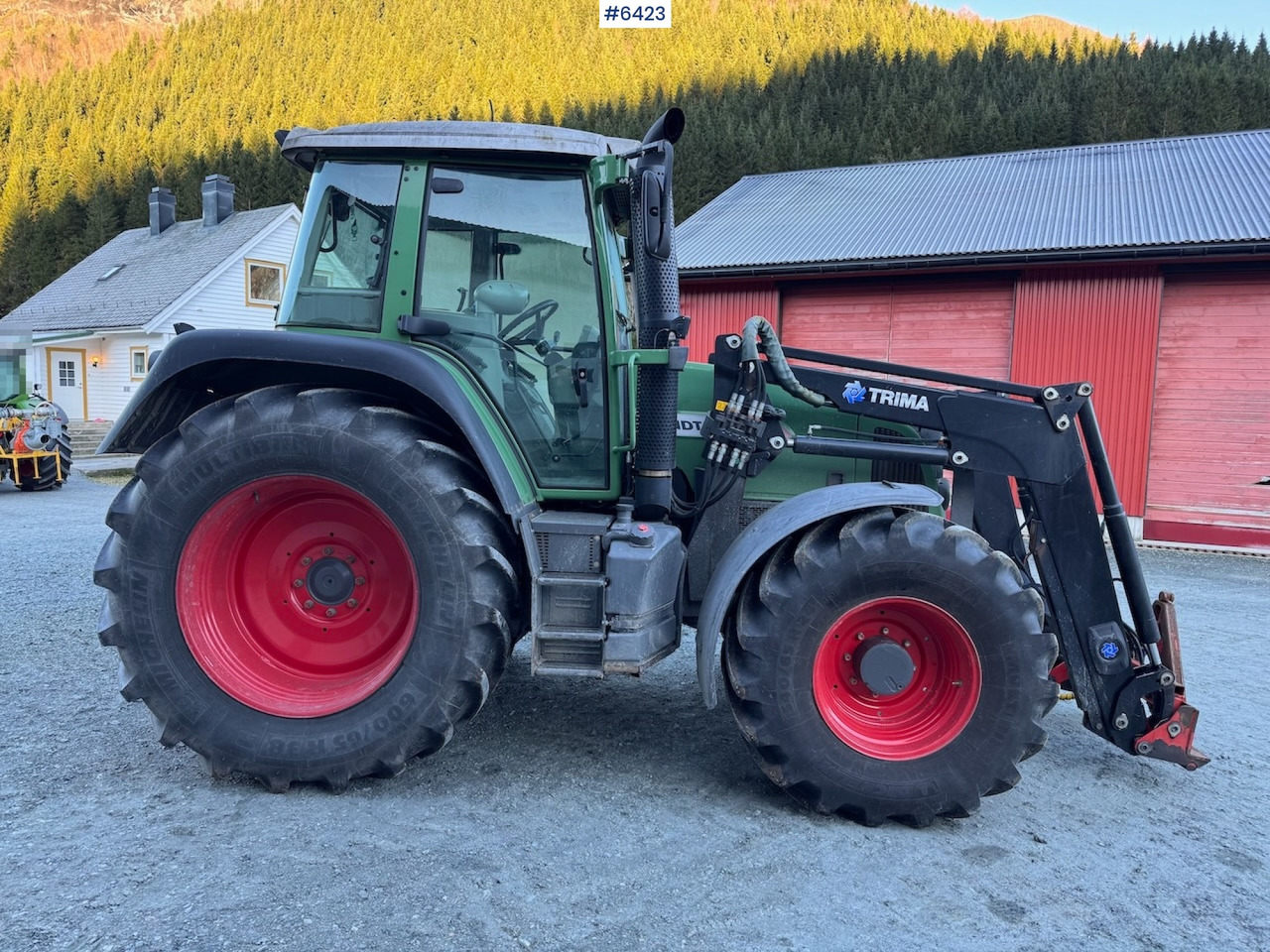 2013 Fendt 412 Vario TMS w/ front loader and plow plate. New engine! - Tractor: afbeelding 5 2013 Fendt 412 Vario TMS w/ front loader and plow plate. New engine! - Tractor: afbeelding 5