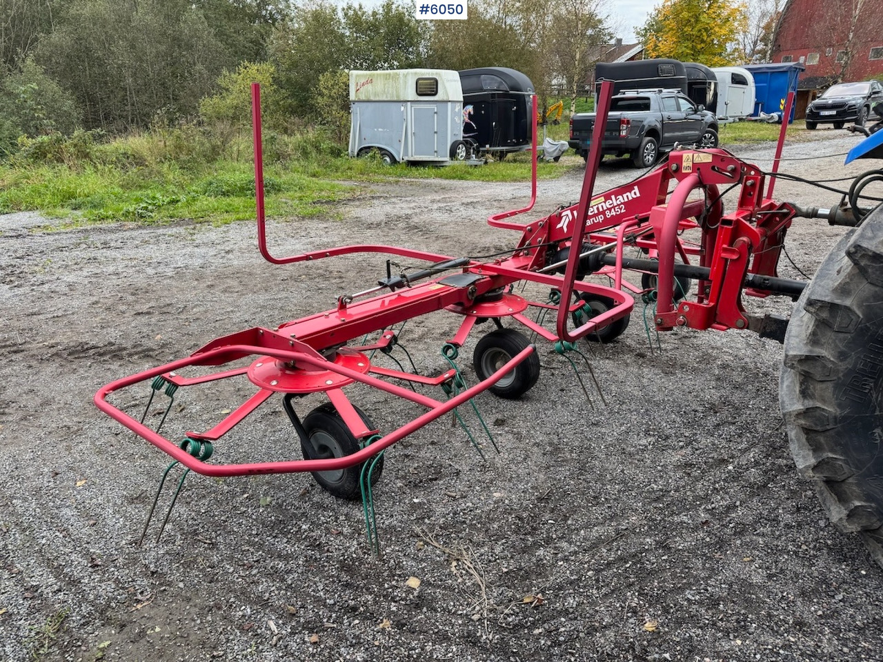 2014 Kverneland Taarup 8452 Spreader harrow. - Hooi-/ Voedermachine: afbeelding 4 2014 Kverneland Taarup 8452 Spreader harrow. - Hooi-/ Voedermachine: afbeelding 4
