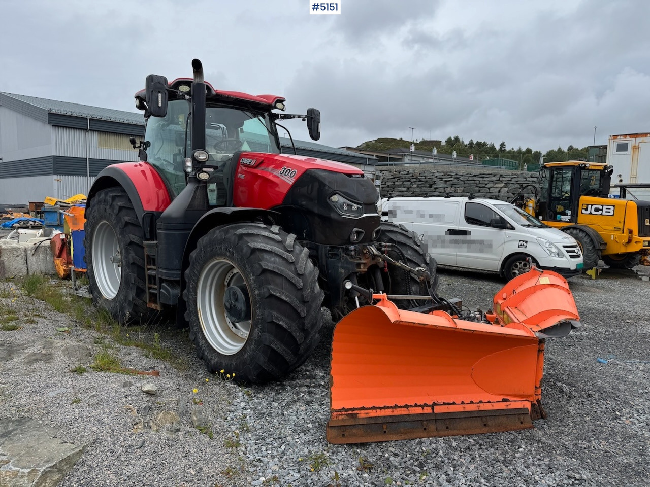 2016 Case IH Optum 300 CVX w/front hydraulics and plowing rig - Tractor: afbeelding 3 2016 Case IH Optum 300 CVX w/front hydraulics and plowing rig - Tractor: afbeelding 3