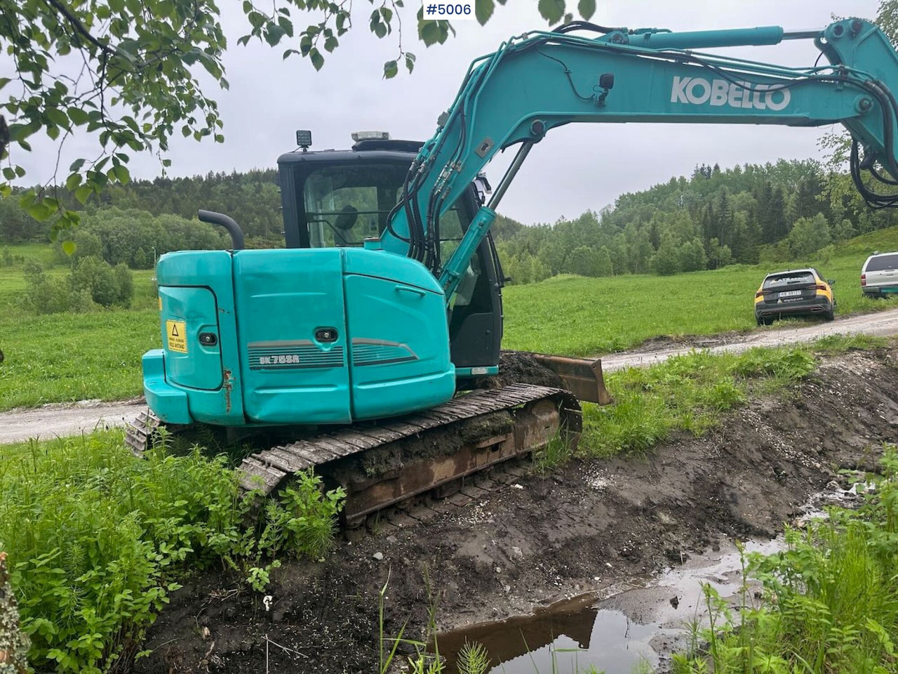 2016 Kobelco SK75SR-3E excavator w/ 2 buckets, rototilt and factory new engine - Graafmachine: afbeelding 2 2016 Kobelco SK75SR-3E excavator w/ 2 buckets, rototilt and factory new engine - Graafmachine: afbeelding 2