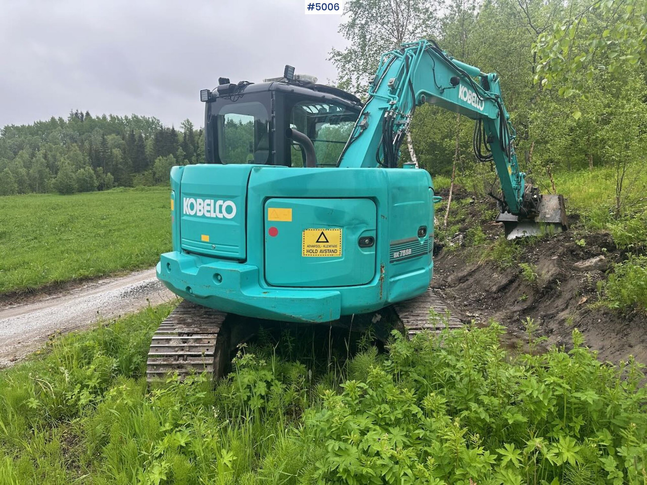 2016 Kobelco SK75SR-3E excavator w/ 2 buckets, rototilt and factory new engine - Graafmachine: afbeelding 5 2016 Kobelco SK75SR-3E excavator w/ 2 buckets, rototilt and factory new engine - Graafmachine: afbeelding 5