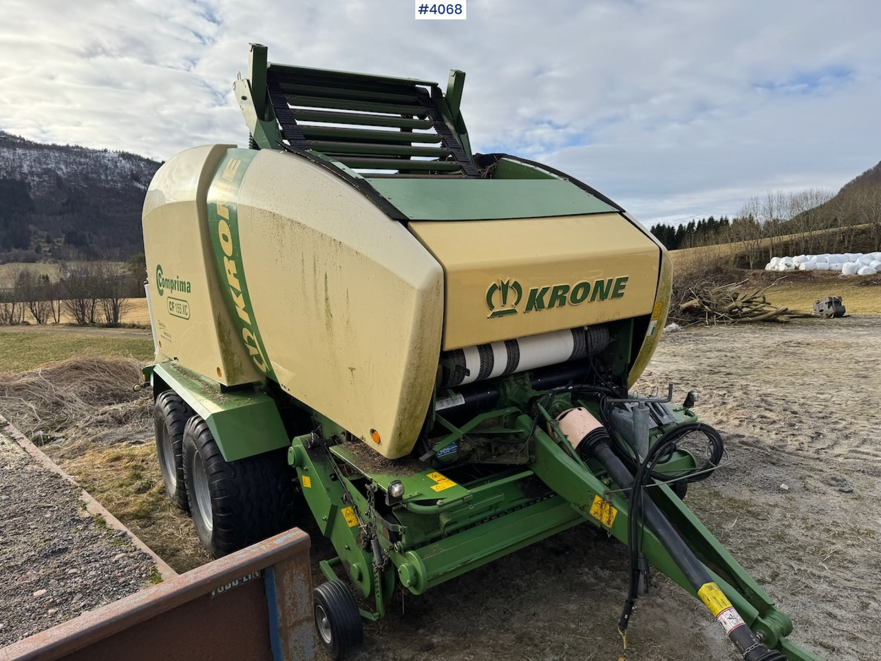 2016 Krone Comprima CF 155 XC Kombipresse - Hooi-/ Voedermachine: afbeelding 1 2016 Krone Comprima CF 155 XC Kombipresse - Hooi-/ Voedermachine: afbeelding 1
