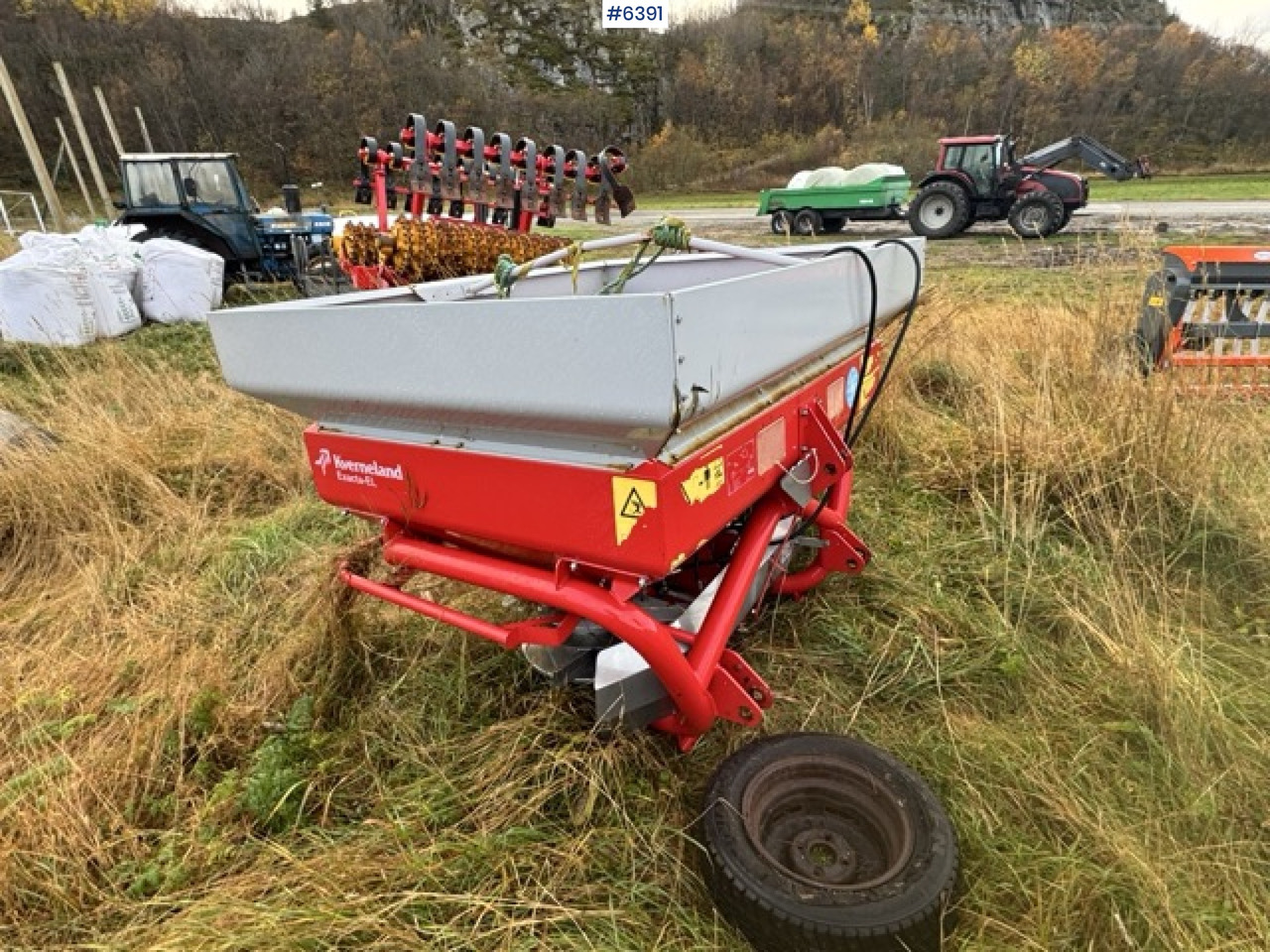 2016 Kverneland fertilizer spreader. Repair object. - Kunstmeststrooier: afbeelding 3 2016 Kverneland fertilizer spreader. Repair object. - Kunstmeststrooier: afbeelding 3