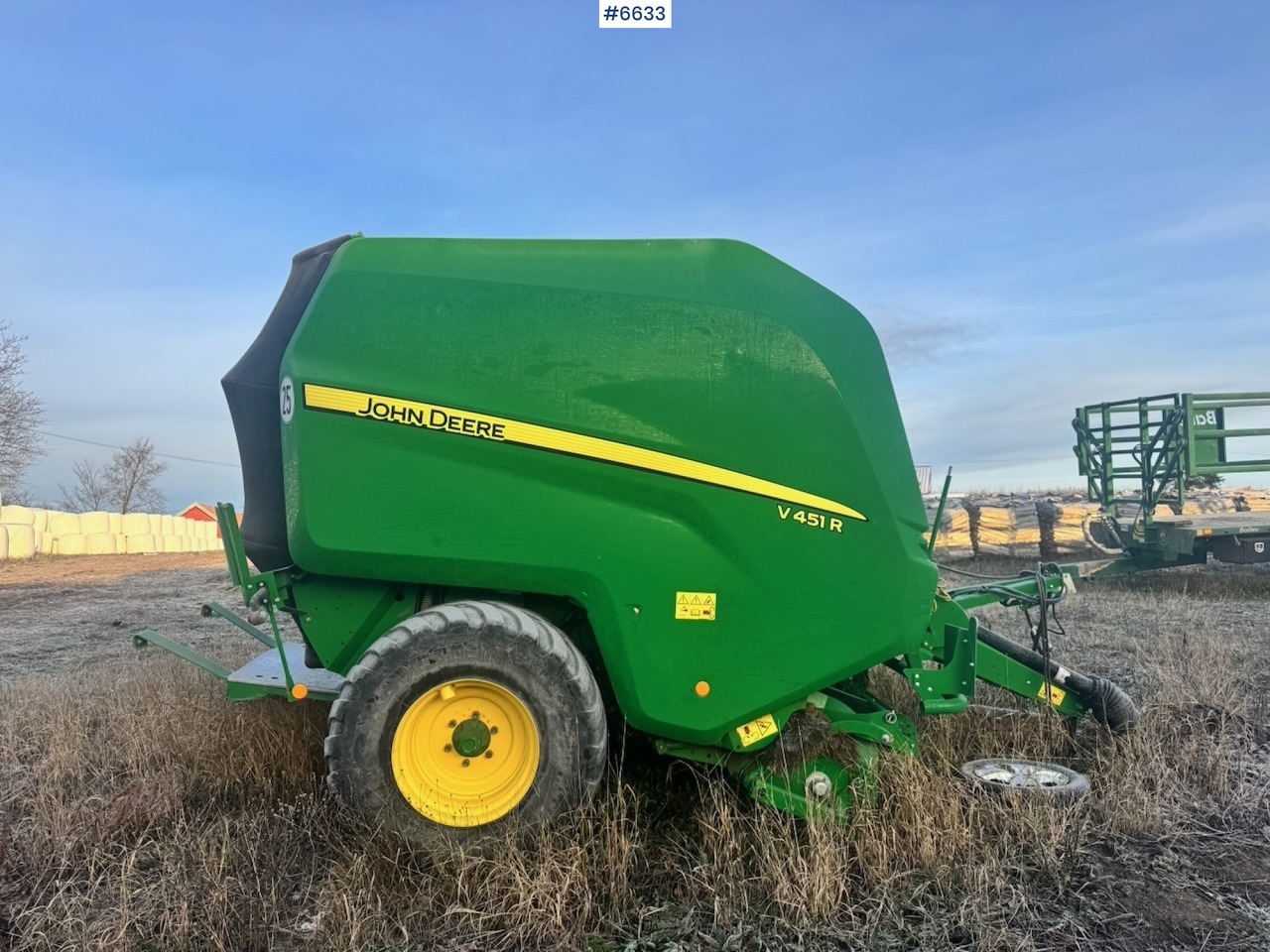 2018 John Deere V451R Round baler - Hooi-/ Voedermachine: afbeelding 3 2018 John Deere V451R Round baler - Hooi-/ Voedermachine: afbeelding 3