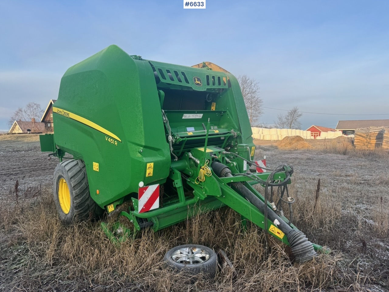 2018 John Deere V451R Round baler - Hooi-/ Voedermachine: afbeelding 1 2018 John Deere V451R Round baler - Hooi-/ Voedermachine: afbeelding 1
