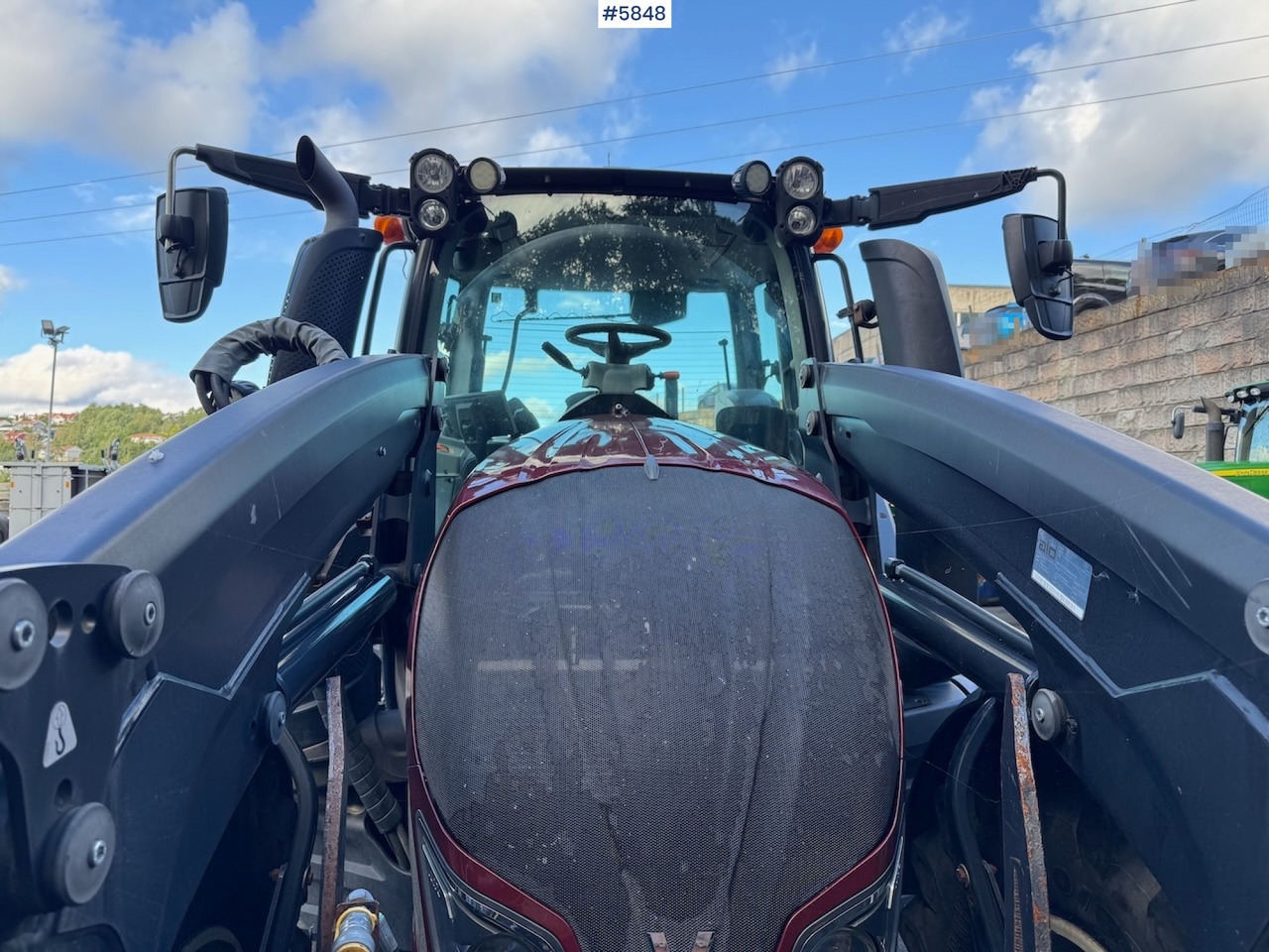 2018 Valtra N174 w/ front loader and plow plate. - Tractor: afbeelding 4 2018 Valtra N174 w/ front loader and plow plate. - Tractor: afbeelding 4