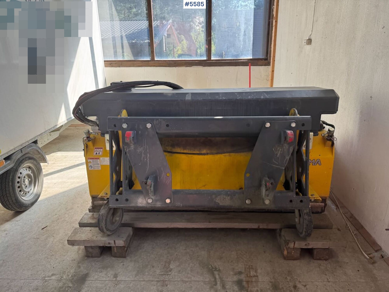2019 Vama EHK A 2000 sweeper with collector - Veeg: afbeelding 3 2019 Vama EHK A 2000 sweeper with collector - Veeg: afbeelding 3