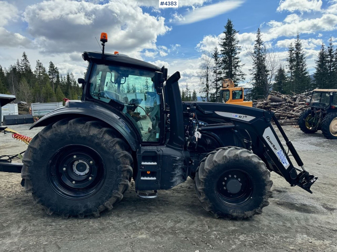 2021 Valtra T234 Versu w/ Quicke Q7 Front Loader - Tractor: afbeelding 3 2021 Valtra T234 Versu w/ Quicke Q7 Front Loader - Tractor: afbeelding 3