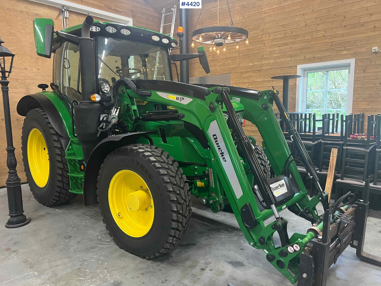 2024 John Deere 6150R w/ Quicke Front Loader & Bucket - Tractor: afbeelding 4 2024 John Deere 6150R w/ Quicke Front Loader & Bucket - Tractor: afbeelding 4